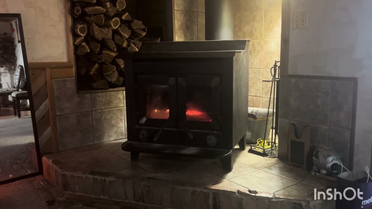 Así está funcionando la chimenea de leña y la de gas ￼