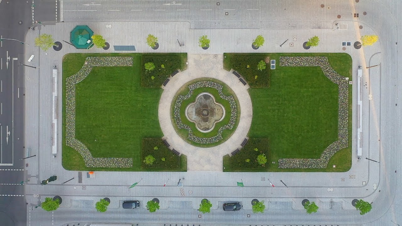 DRONE D&Uuml;SSELDORF CITY K&Ouml;: CORNELIUSPLATZ