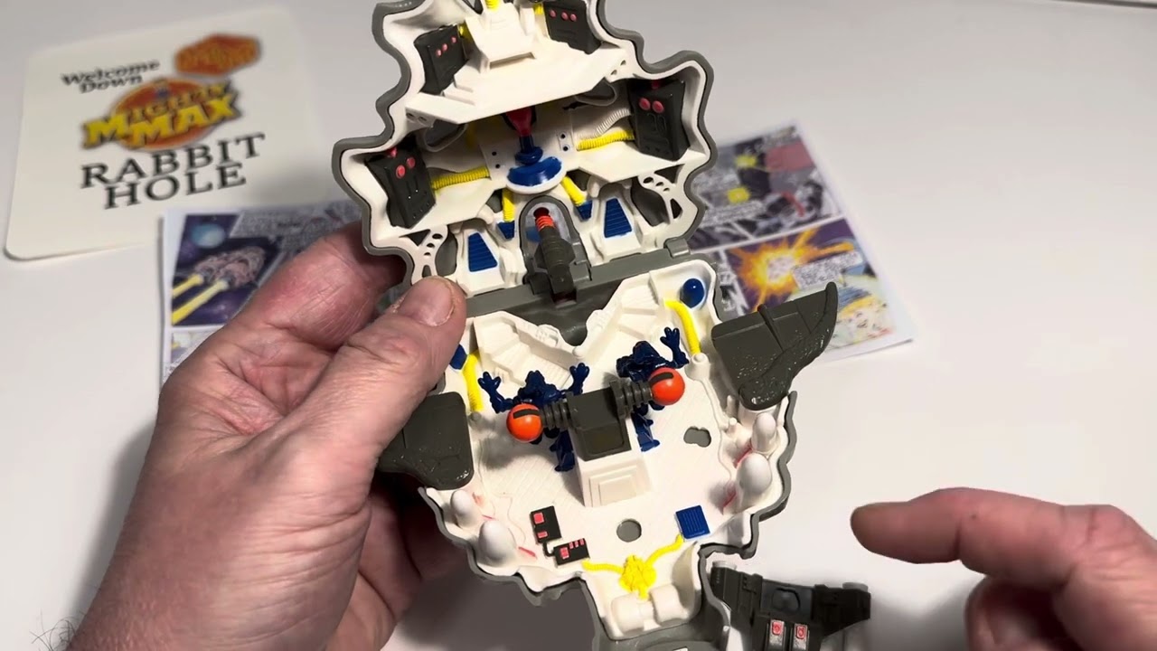 Mighty Max Terminates Wolf Ship 7 - Doom Zone Review
