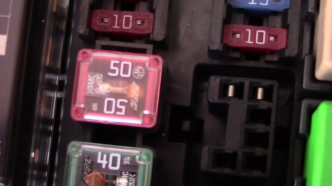 HB20X 2014 1.6 16V Ligaram a Bateria Invertida. Será o que Queimou ???