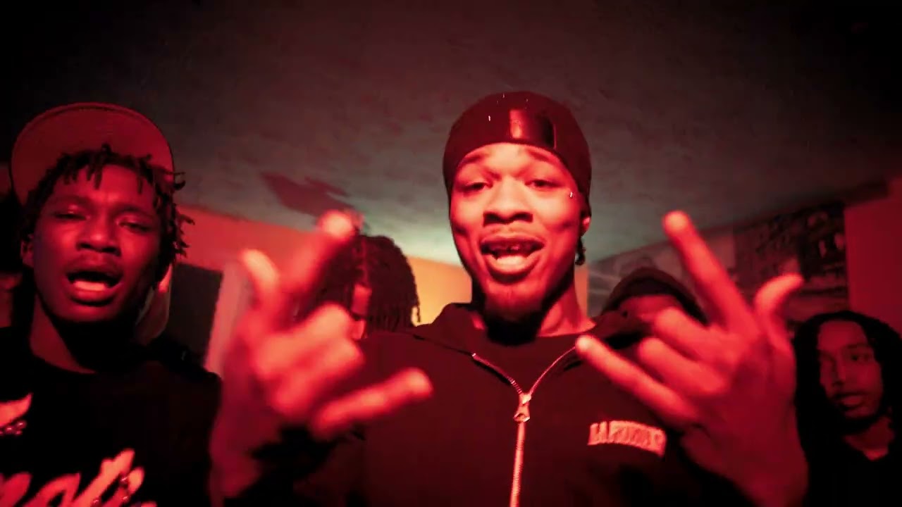Lil Silent - 10 MIL (Official Video) @deeshotts