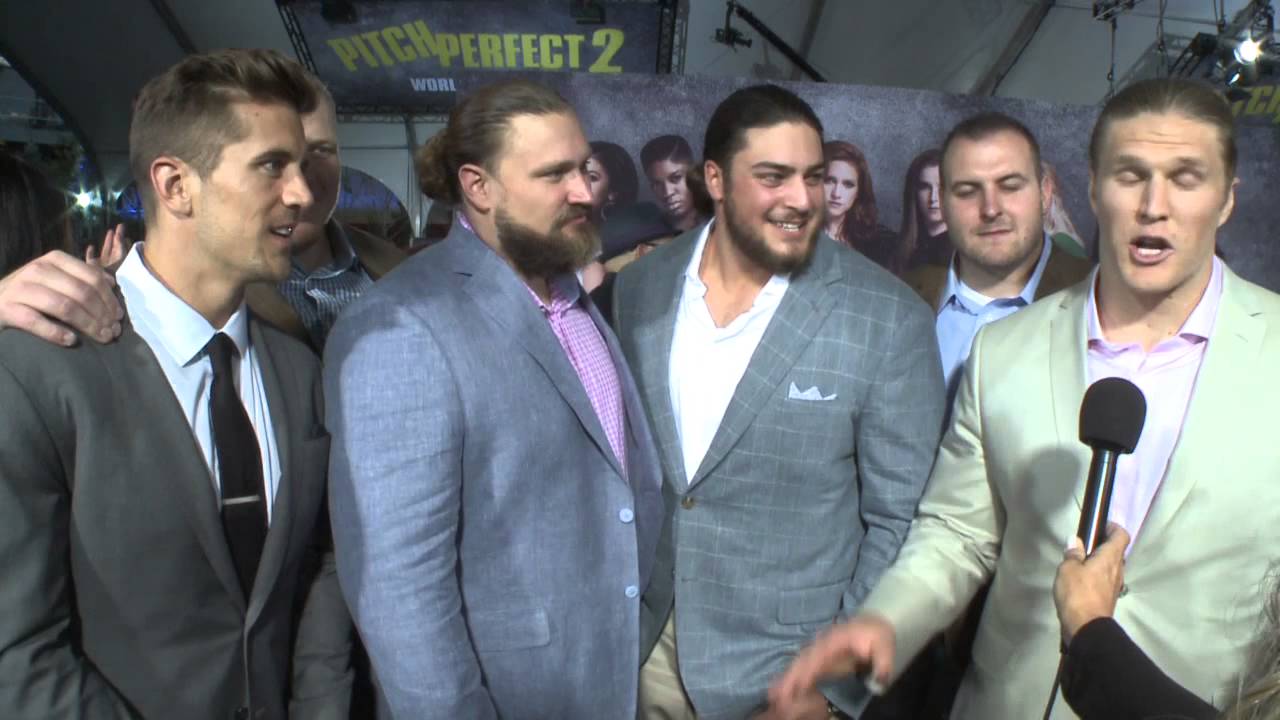 Pitch Perfect 2: Green Bay Packers Red Carpet Movie Premiere Interview | ScreenSlam