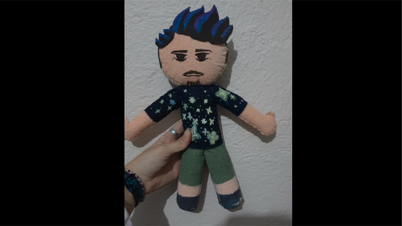 GETTING ALL DOLLED UP | Fanart Friday