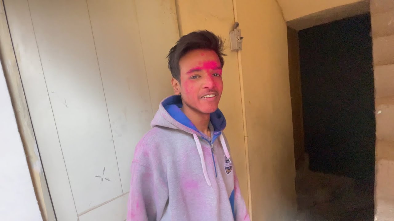Krrish school se holi khel ke aaya😮