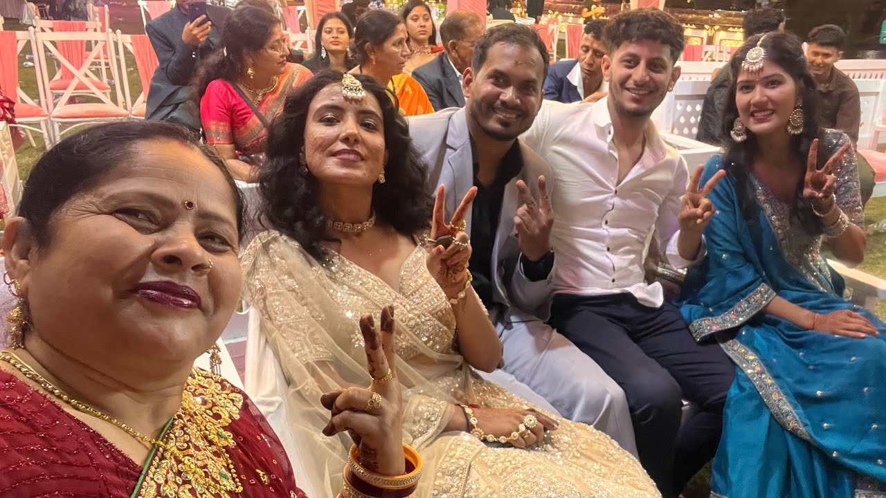 हरिद्वार   ल कु ली श  आश्रम मे  हुई ऐसी शादी कुछ ऐसे