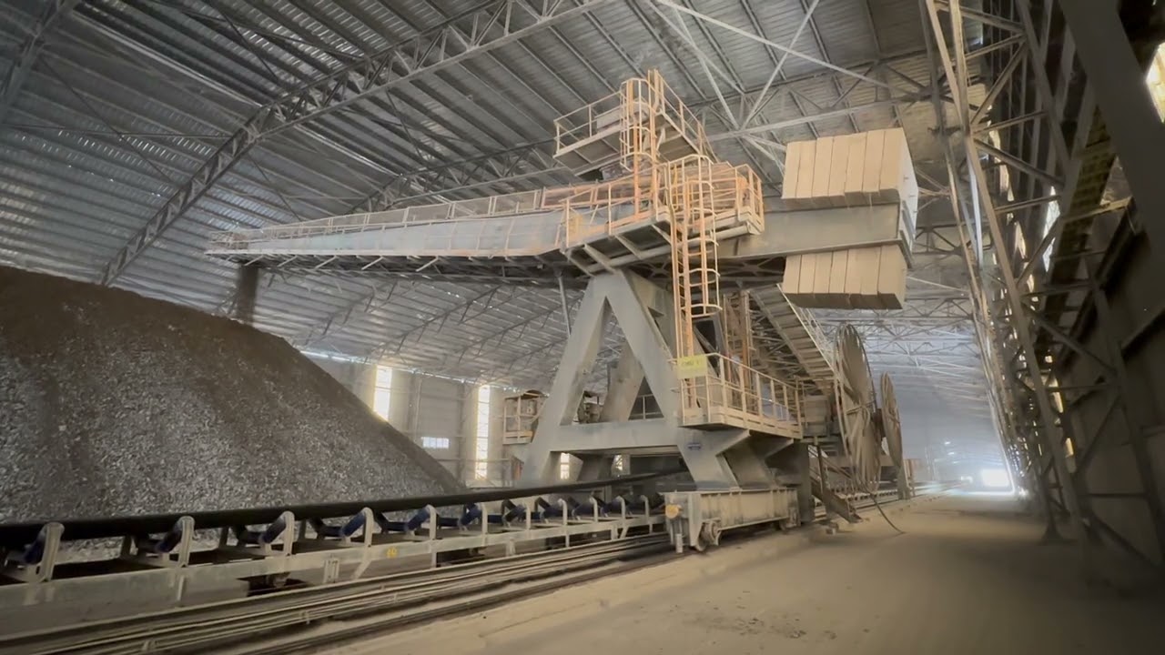 Stacker and Reclaimer for Limestone Storage in the Cement Plant