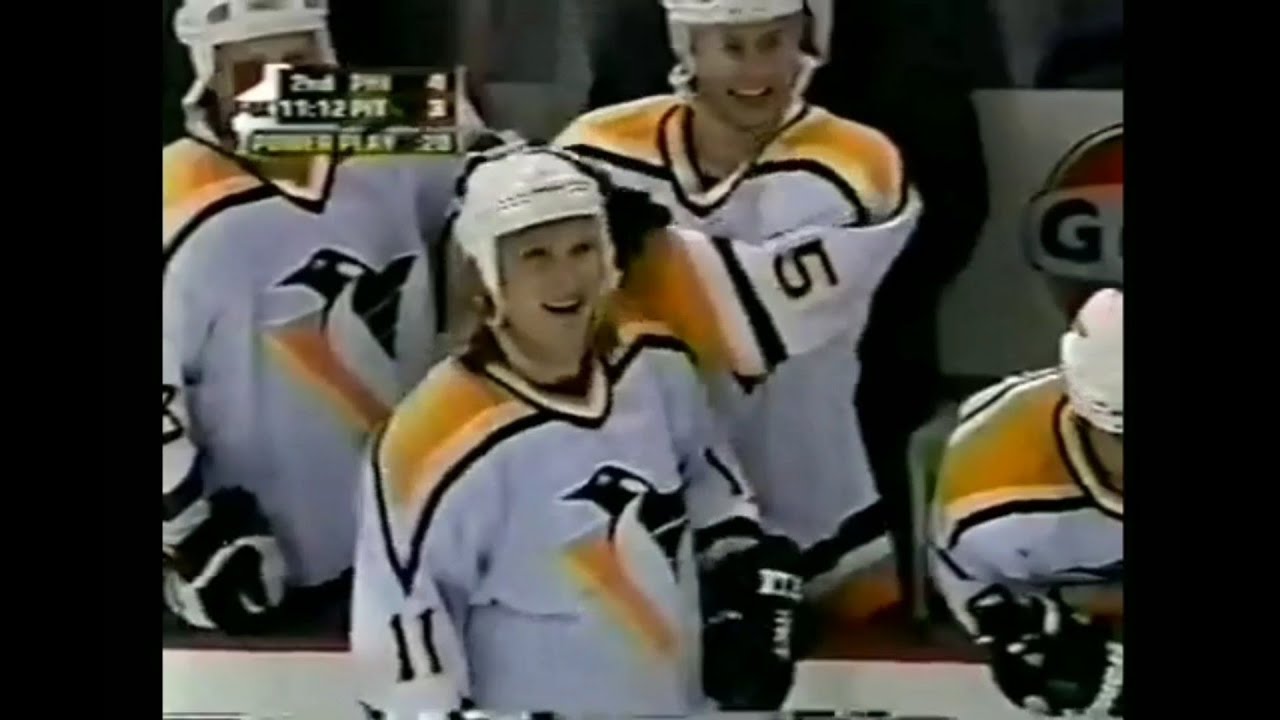 Flyers - Penguins 3/7/98. Darius KO's Lindros. Hits, roughs, and goals