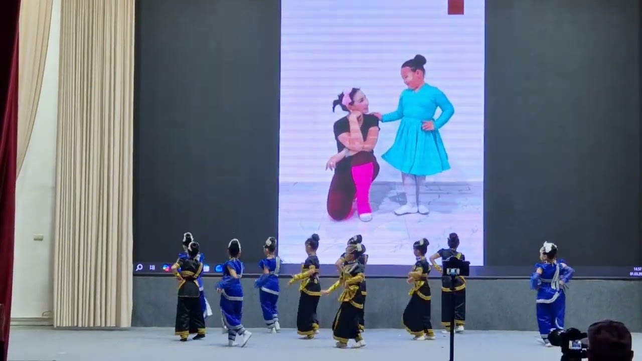 Akshardham Indian Dance. Индиский танец 