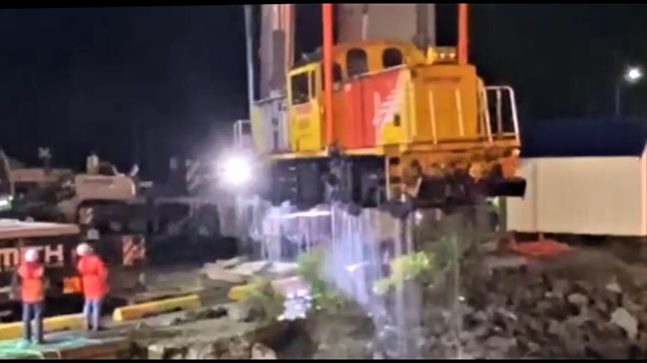 Locomotive recovered from Picton harbour - drone footage
