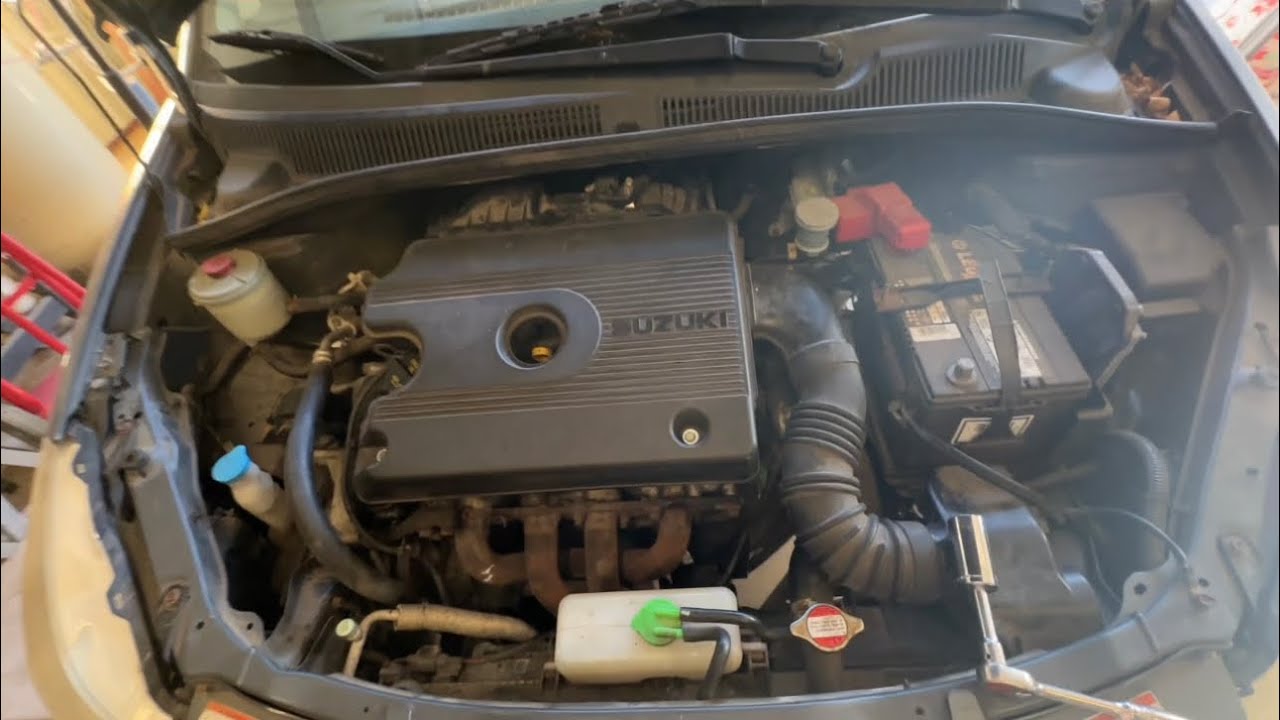 Как заменить воздушный фильтр на Suzuki SX4.