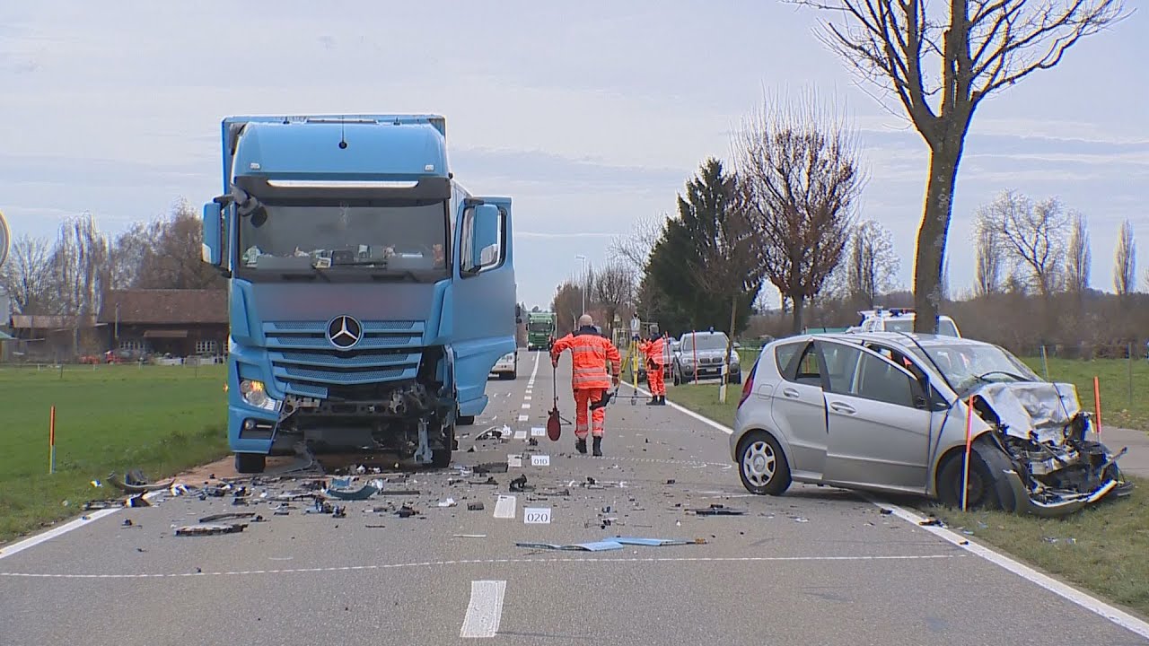 Fehraltorf ZH: Auto gerät auf Gegenfahrbahn