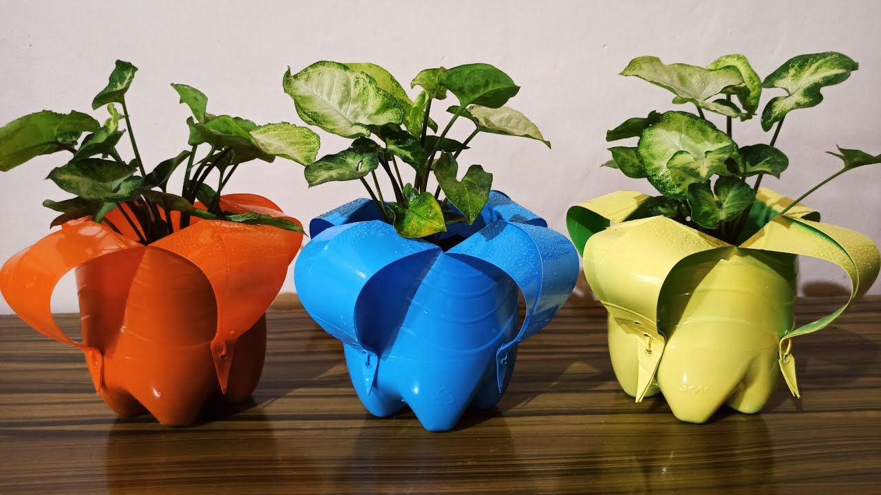 DIY PLANTERS USING RECYCLED PLASTIC BOTTLES