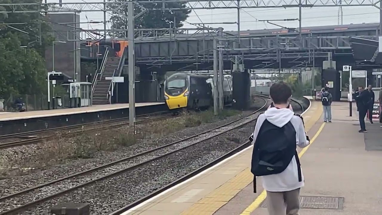 Trains at Lichfield Trent Valley and Tamworth joined with some special guests!!