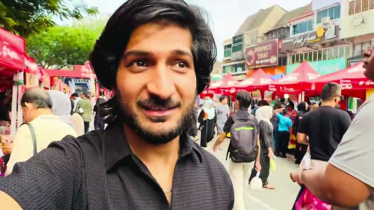 Ramazan Bazar in Malaysia 🥰🇲🇾 | Agar roza he to yeh video bad main dhkna 🤣🙏🏻