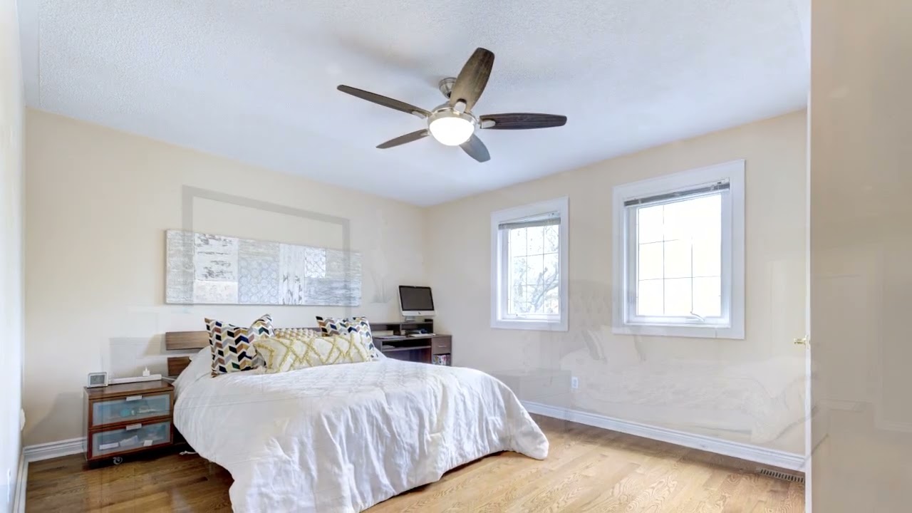 2116 Munn's Avenue, Oakville