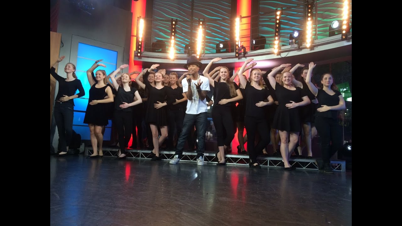 Australian Girls Choir and Pharrell Williams - Happy