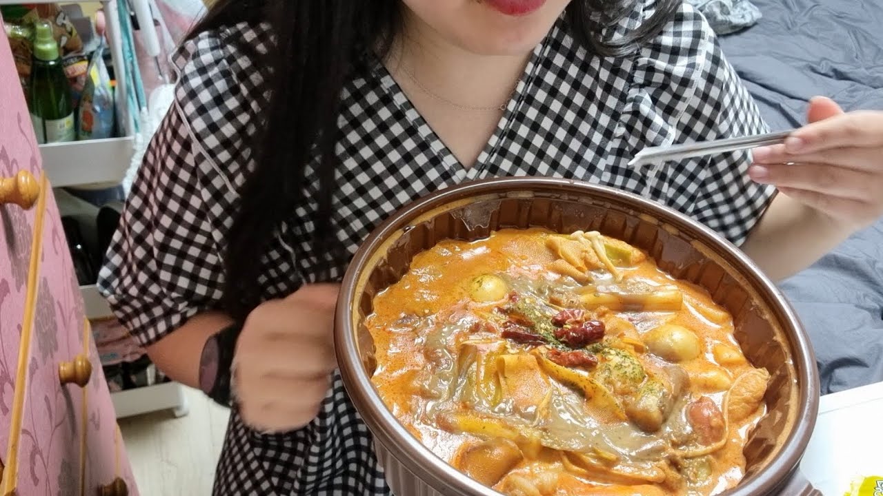 삼첩분식 로제샹궈떡볶이를 곁들인 주저리주저리
