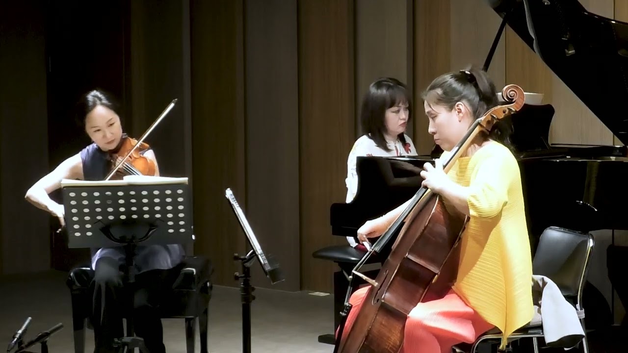 Arvo Pärt / Mozart-Adagio for Piano Trio(1992/2005) _ Trio Meridio