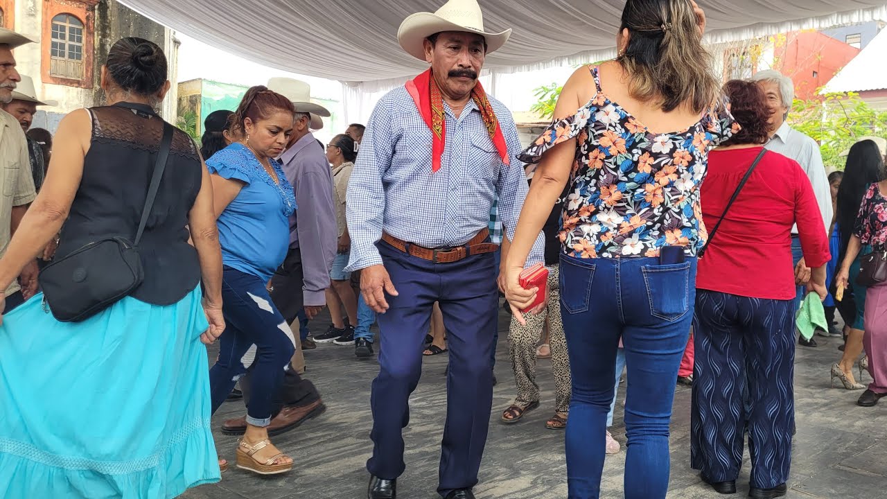 🤠&hearts;️ HOY! En vivo desde Xilitla domingo de huapango 30 de nov 2025