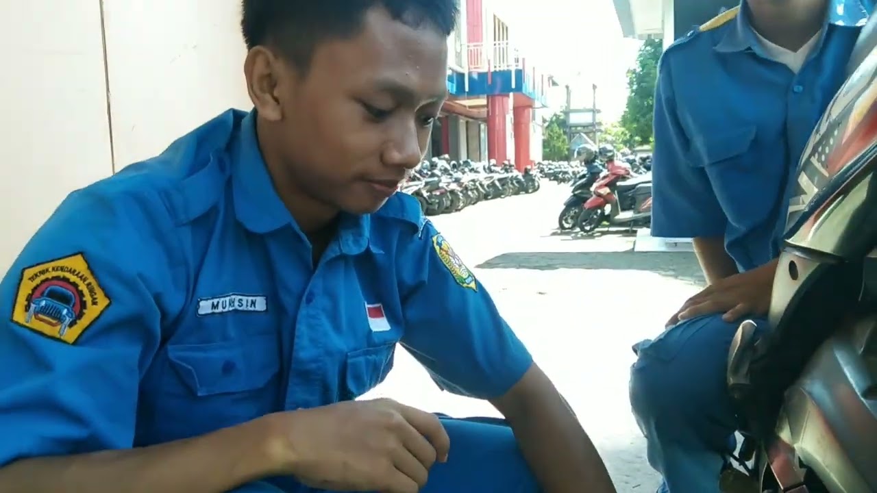 Service ganti oli gardan pada motor Mio J