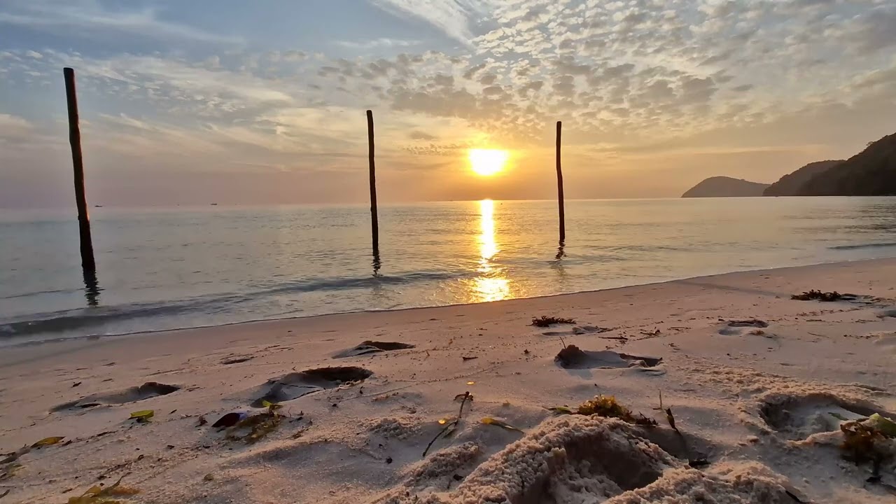 ASMR: Uspokajające dźwięki morza na relaks i dobry sen (6h)