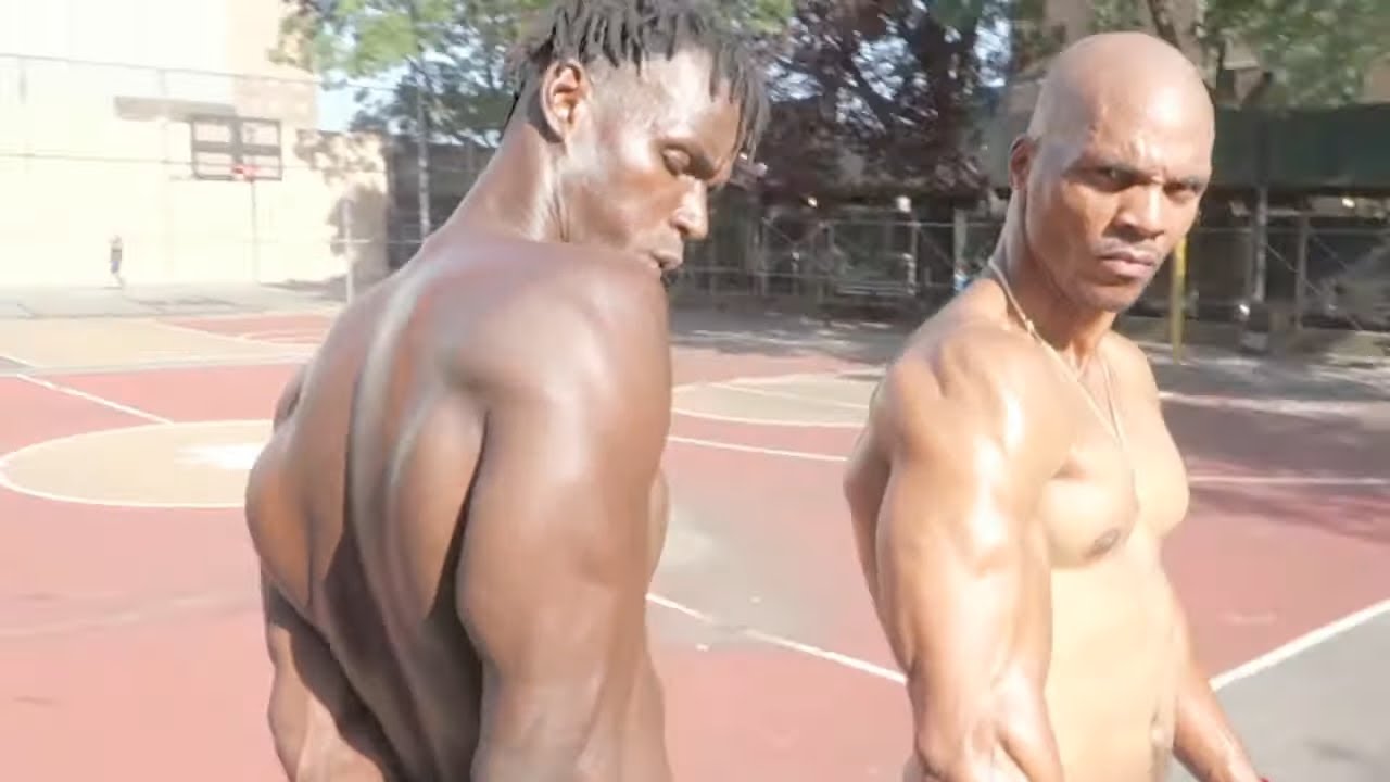 How to BUILD HUGE TRICEPS FAST with PUSH UPS | Scott Burnhard - GoldenArms | Thats Good Money