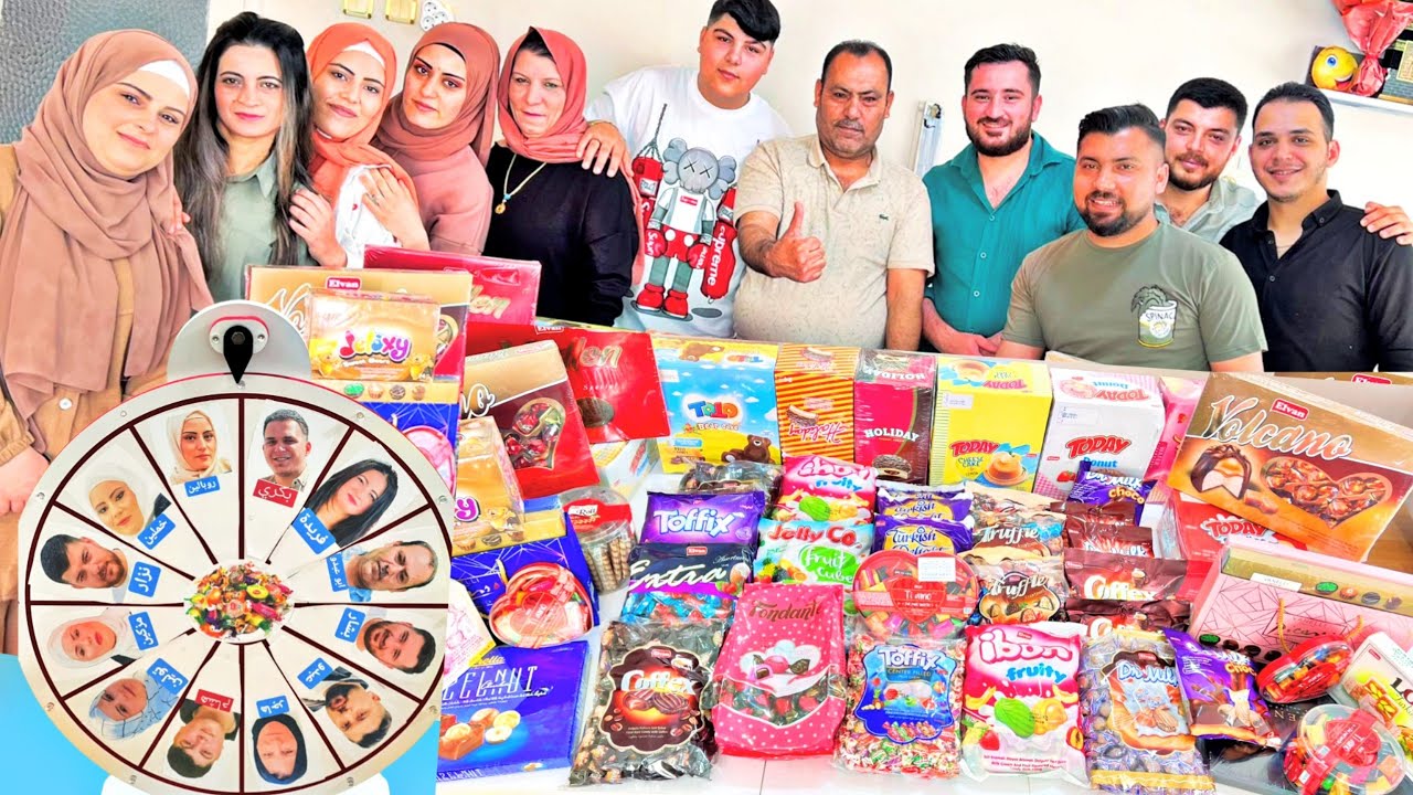 توزيع ضيافة العيد بعجلة الحظ🍬🍭(عادات وتقاليد بيت لايف)