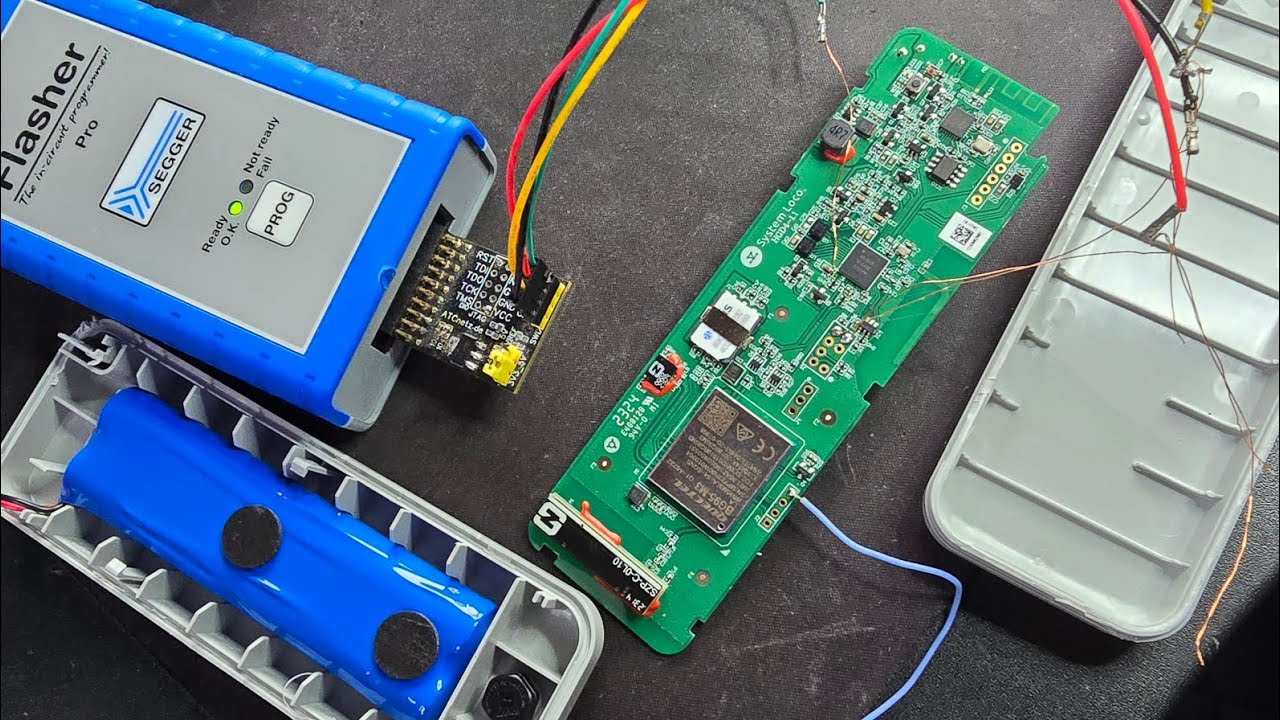 Checking out a hackable industrial GPS Tracker with many features