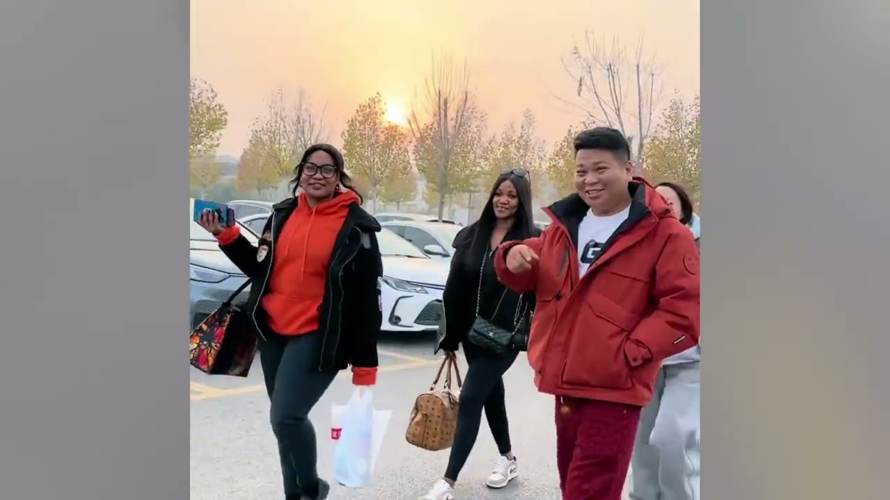 It was a special day for Anita and cousin, picking up the bridesmaids early in the morning