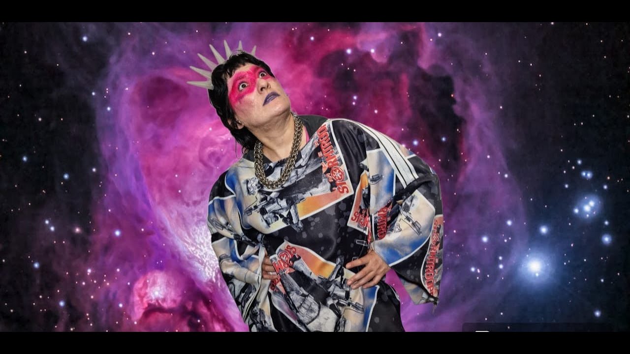 QUIEN ES MIRANDA PAPUZ - DISEÑADORA FASHION DARK