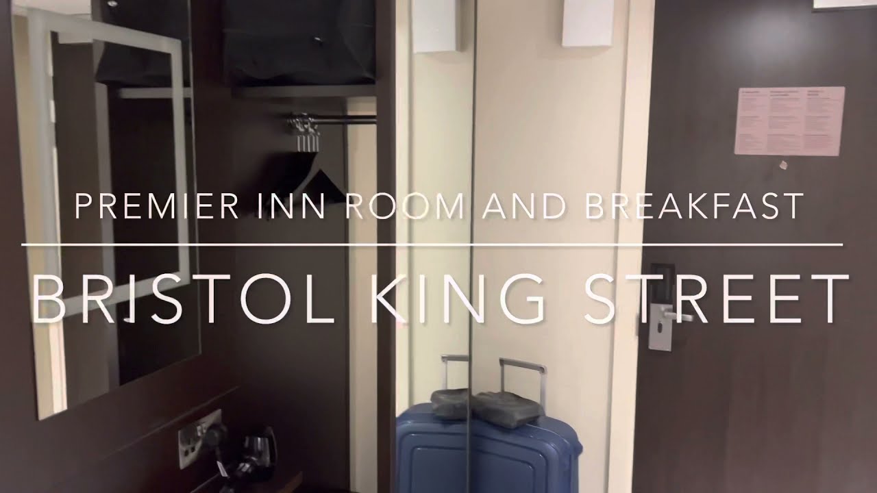 Premier Inn Bristol City Centre (King Street) Room and Breakfast December 2021 Covid Travel