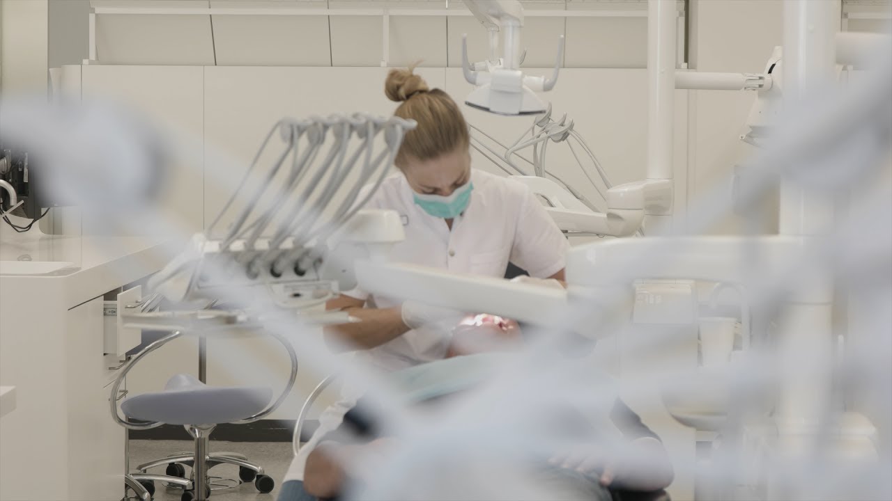 ANNIKA LIVING - The long road to becoming a dentist