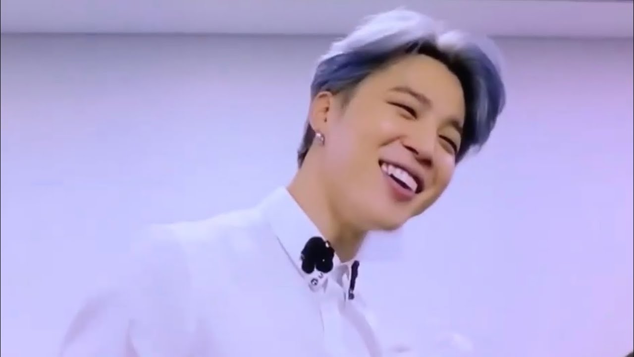 【BTS】ジミンの日本語版サトゥリ/ BTS before the performance (Jimin's Japanese / Jin's gag / eating candy, V)