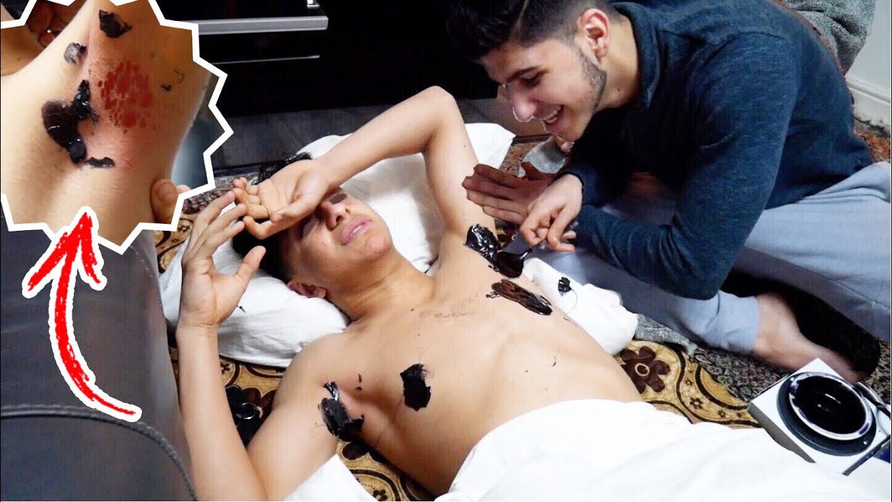 WAXING MY BROTHERS ARMPITS ASLEEP! شیله‌ كردنی ژێر باڵی براكه‌م له‌خه‌وا