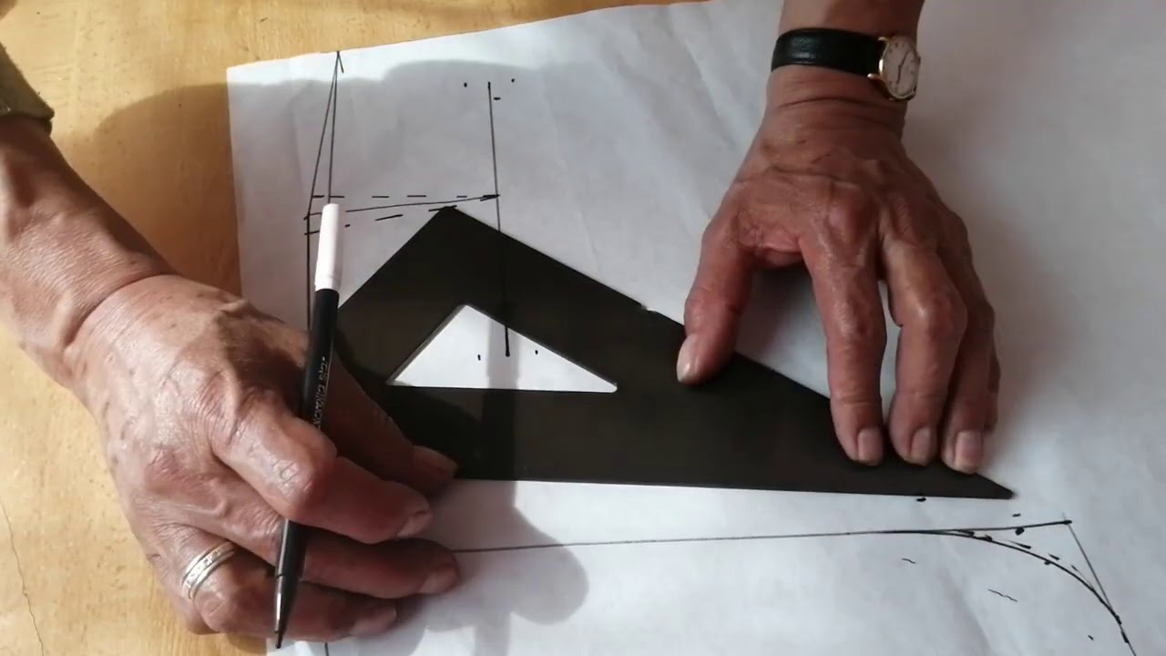 Trazo básico moderno, pantalón de hombre parte trasera.