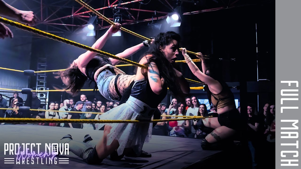 Women's Wrestling — The Lunatiks (Nicky Foxley & Tayra Gates) vs. Céline & Gaya Glass
