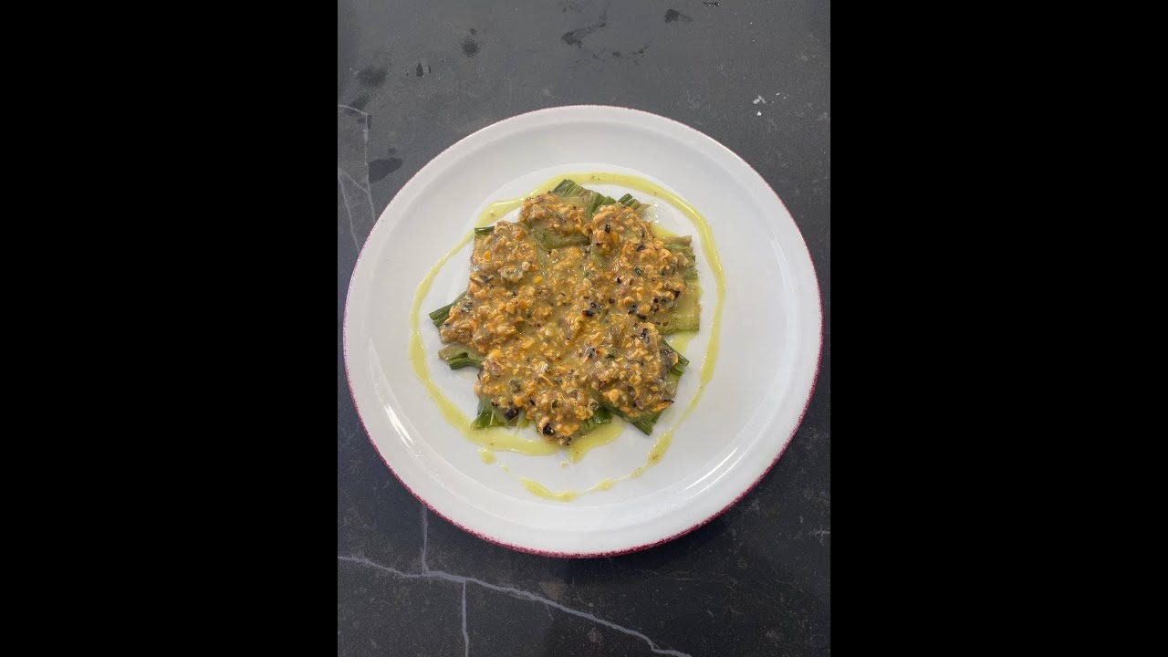 Alcachofas con mejillones a la salsa verde de curry