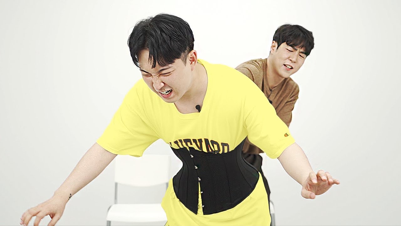 Korean Guys Wear Corset for the First Time!