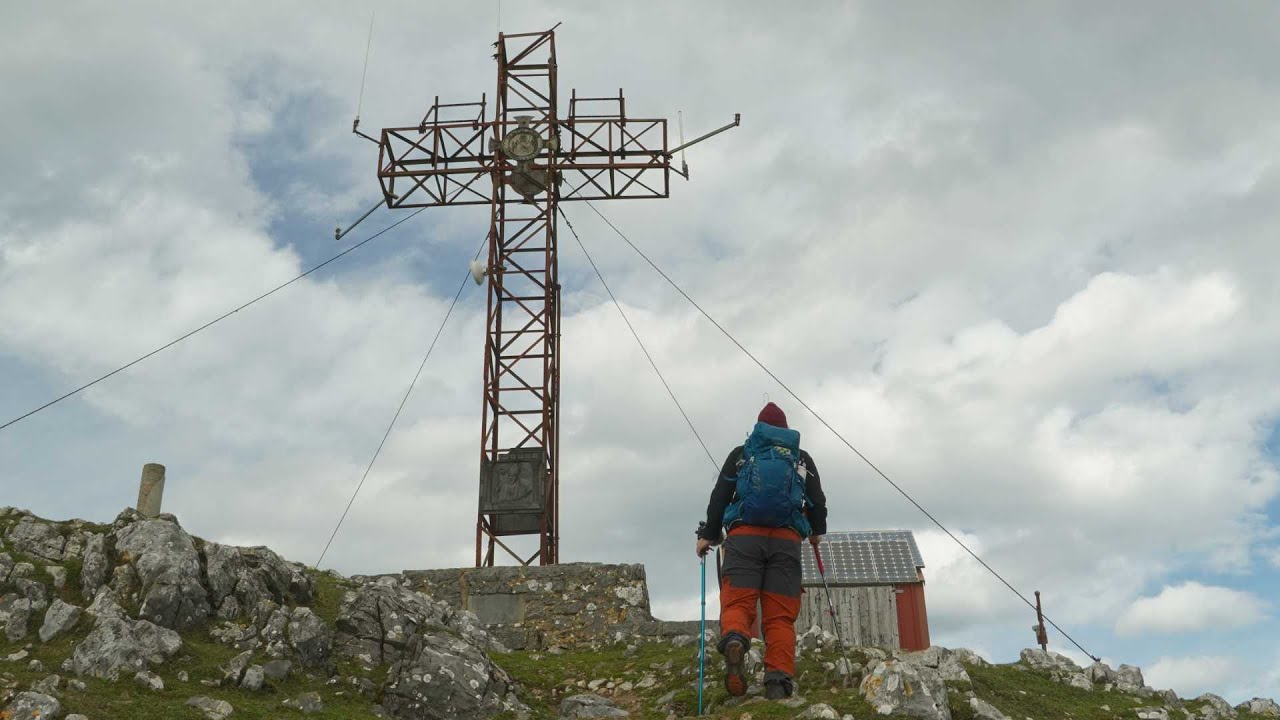 (4K) Subida a Pico Pienzu (techo de Colunga), Colunga, Asturias  | Techos de Asturias #senderismo