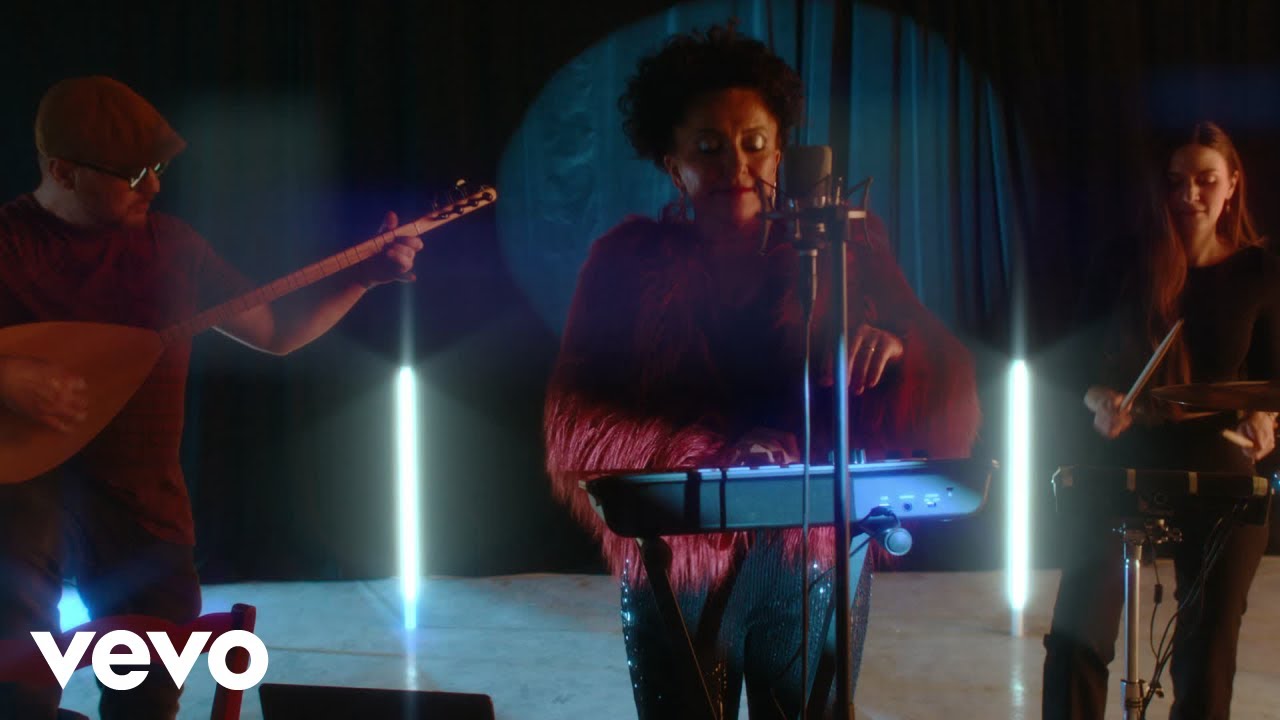 AKIDE - KOŞMA (Lyric Video)