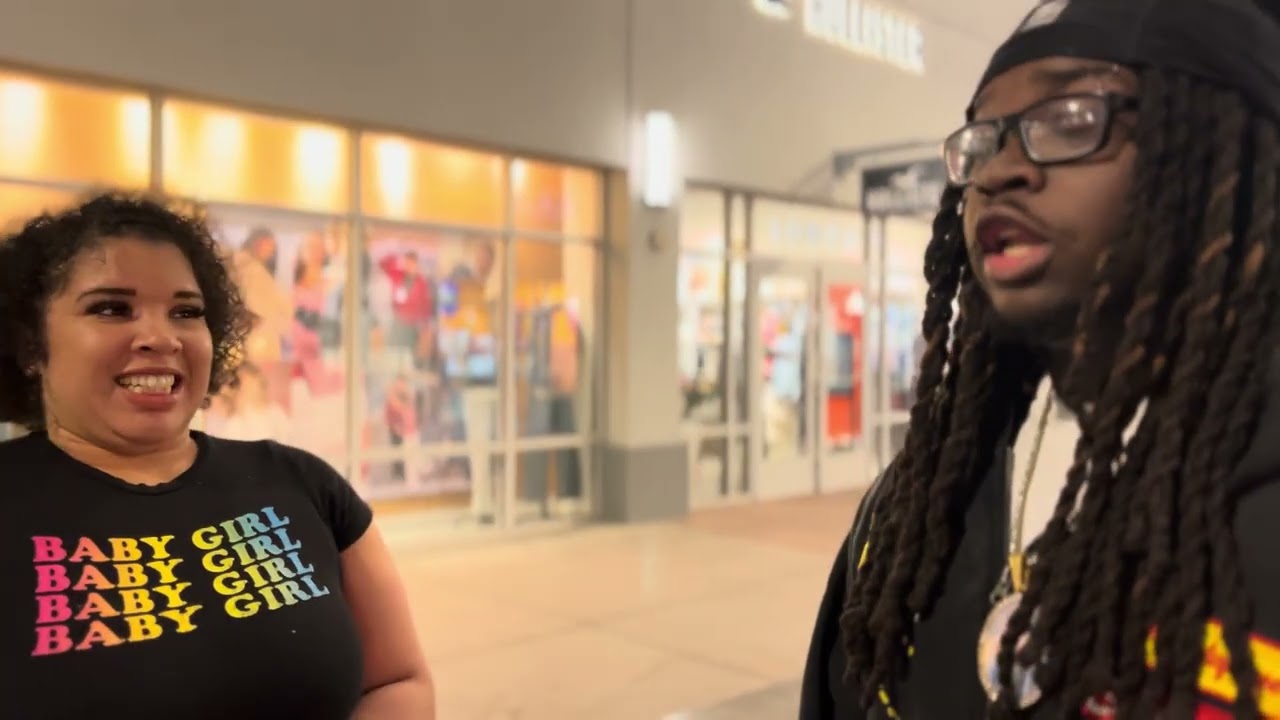 Is it love? (Street interviews) 
