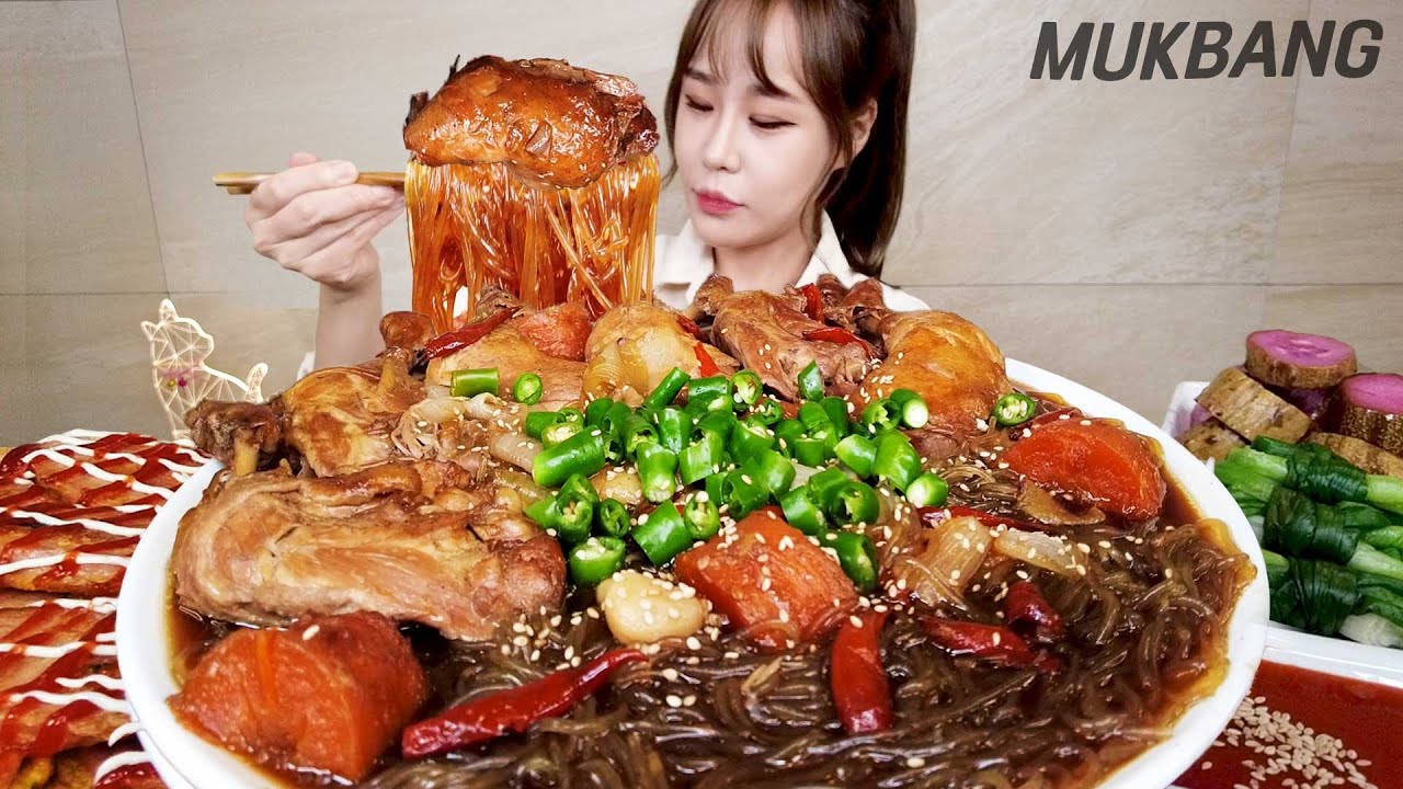SUB) 땡초듬뿍 당면듬뿍 점보닭다리로 만든 안동찜닭 🧡 먹방 KOREAN BRASIED CHICKEN SOY SAUCE JJIMDAK REAL SOUND ASMR MUKBANG