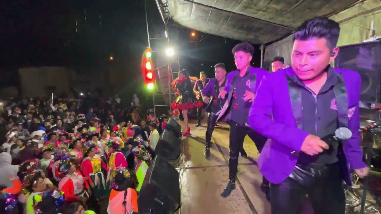 Tucna -Huánuco concierto 2022  Flor Javier Tengo Miedo