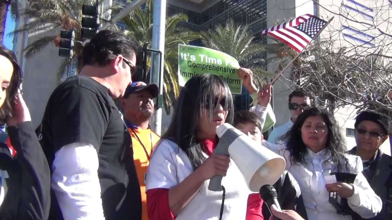 Esposa De Veterano De Guerra Lucha Por Reforma Migratori