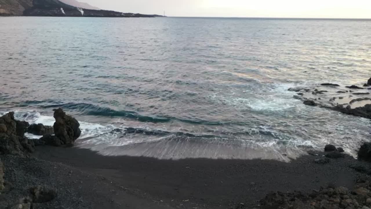 Las asombrosas calas y playas creadas por el volcán de La Palma