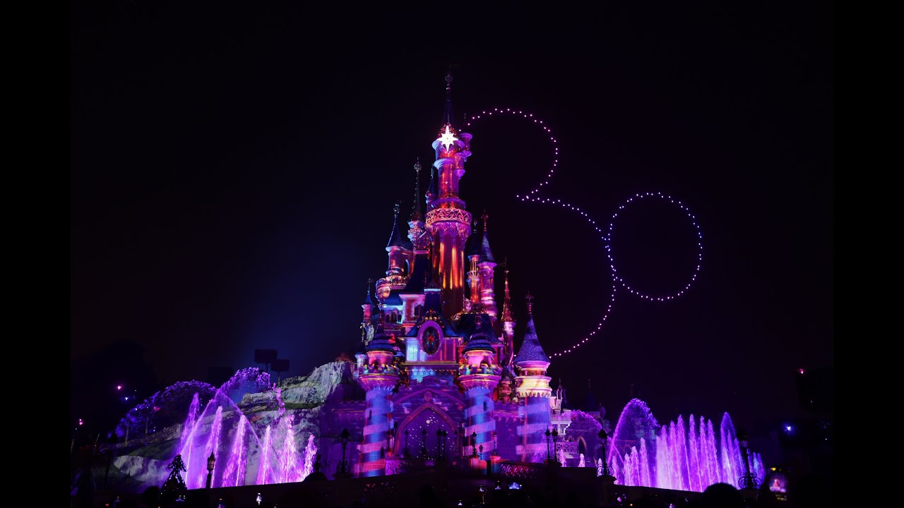 [4K] Disney D-Light at Disneyland Paris