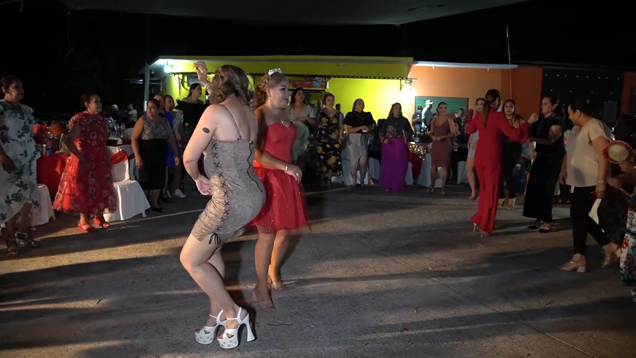 GRAN FESTEJO DE HILDA EN SU CUMPLEAÑOS, CUANTA ALEGRIA AHI EN TIERRA CALIENTE, GUERRERO. MEXICO