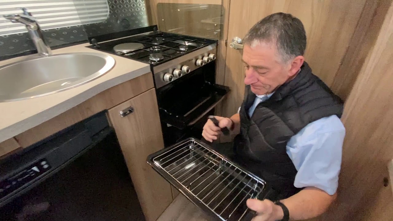 Thetford oven demonstration