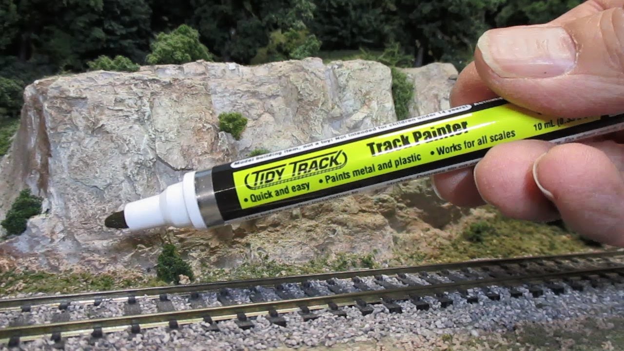 Painting HO Scale Rail With Woodland Scenics Track Painter