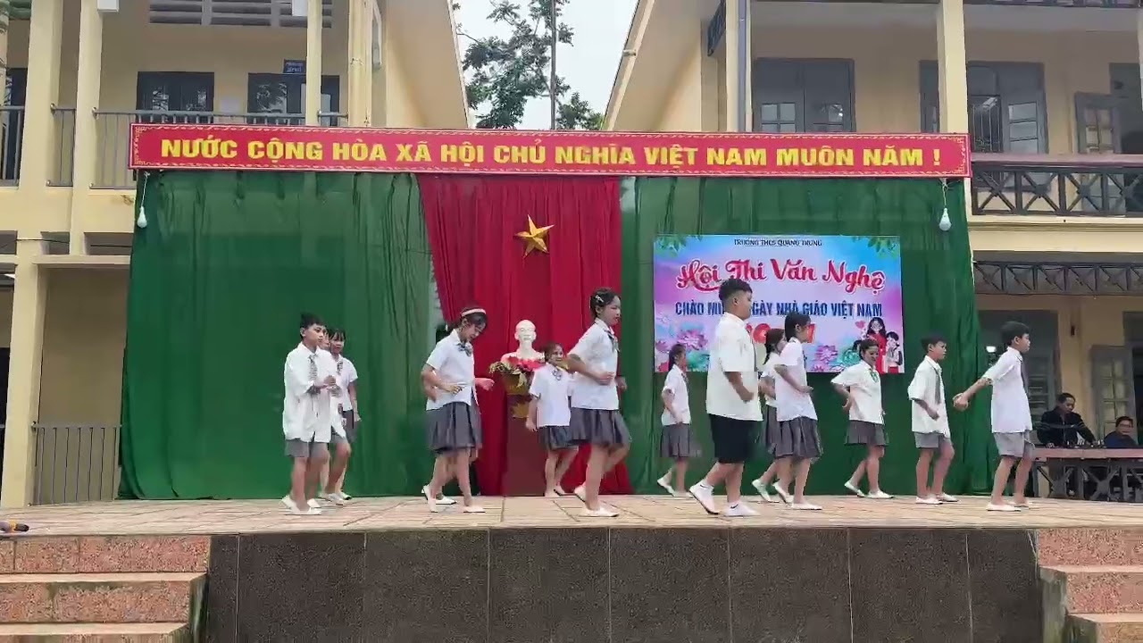 Bài nhảy chào mừng 20/11 của 6A4